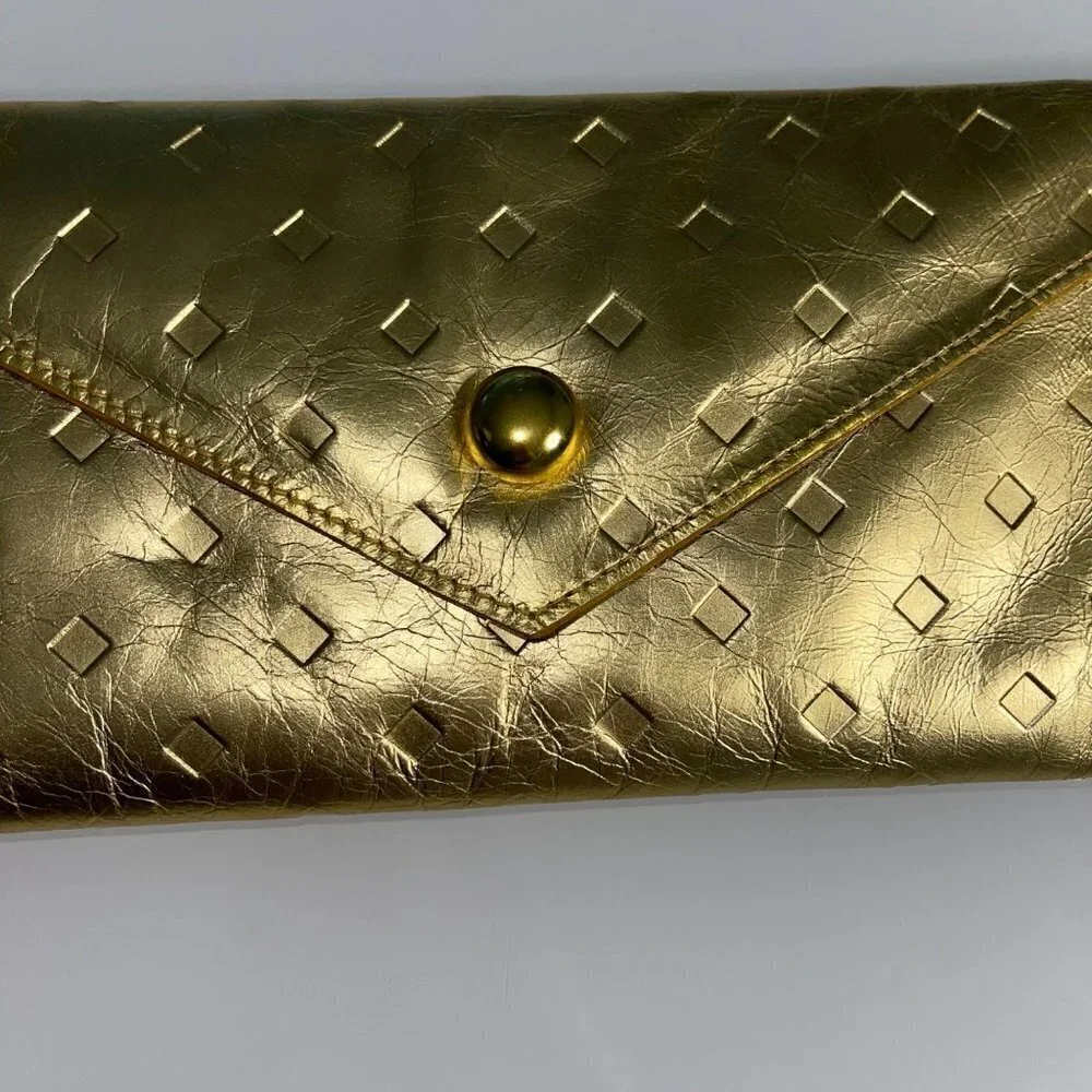 Womens Barbie by Tookata People Gold Envelop Clutch Textured Diamond New